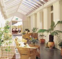 AnsoniA on Lydiard - Palm Beach Accommodation