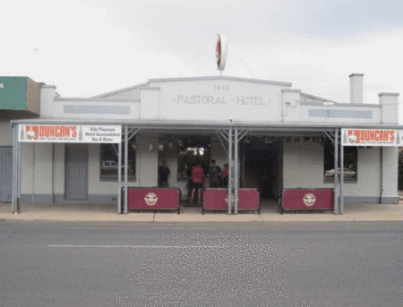 Pastoral Hotel - Palm Beach Accommodation