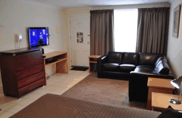 Emu Point Motel - Palm Beach Accommodation