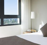 Pacific International Suites Parramatta - Palm Beach Accommodation