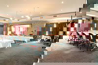 Clan Lakeside Lodge - Palm Beach Accommodation 4