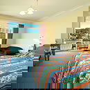 Clan Lakeside Lodge - Palm Beach Accommodation 6