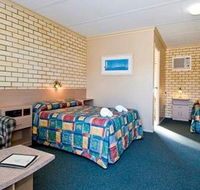 Econo Lodge Fraser Gateway - Palm Beach Accommodation