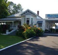Colonial Court Motor Inn - Palm Beach Accommodation