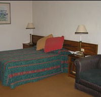 Seaton Arms Motor Inn - Palm Beach Accommodation