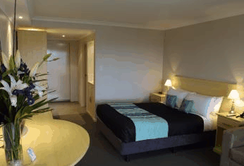 Dog Rock Motel - Palm Beach Accommodation