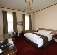 Glenferrie Hotel - Palm Beach Accommodation