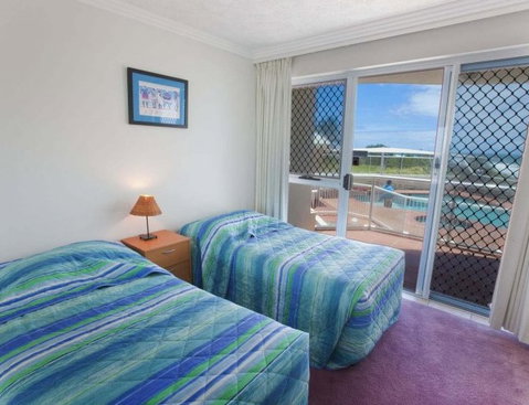Regency On The Beach - Palm Beach Accommodation 2