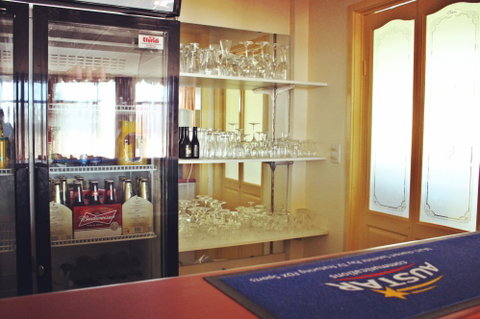 Armidale Motel - Palm Beach Accommodation 2