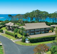 Absolute Beachfront Smugglers on the Beach - Palm Beach Accommodation