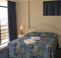Queensleigh Holiday Apartments - Palm Beach Accommodation