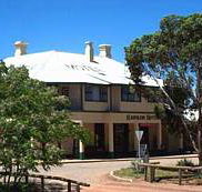 Hawker Hotel Motel - Palm Beach Accommodation