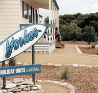Yorke's Holiday Units - Palm Beach Accommodation
