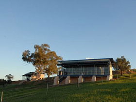 Barossa Pavilions - Palm Beach Accommodation 0