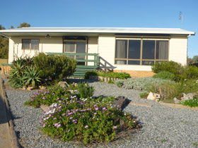 Oaklands Beach House - Palm Beach Accommodation 0