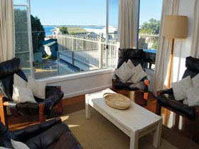 Anroka - Palm Beach Accommodation 0