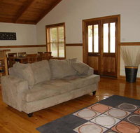 Beachport Retreat - Palm Beach Accommodation