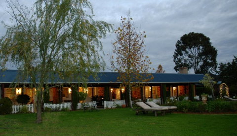 Paringa House B&B Stone Cottages - Palm Beach Accommodation 2