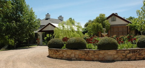 Paringa House B&B Stone Cottages - Palm Beach Accommodation 3