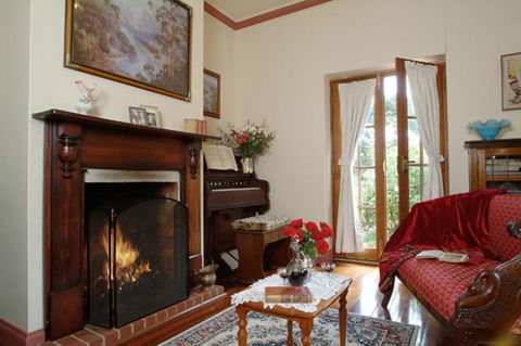 Amanda's Cottage 1899 - Palm Beach Accommodation 5