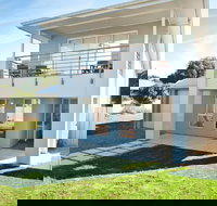 Coast  Vines  Moana Beach