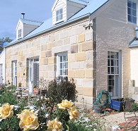 Mulberry Cottage Unique BB and Grannie Rhodes Cultural Heritage Shows - Palm Beach Accommodation