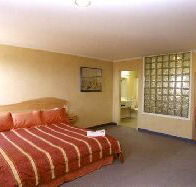 Lighthouse Hotel - Palm Beach Accommodation