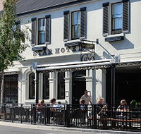 Star Bar Cafe  Hotel - Palm Beach Accommodation
