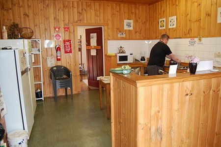 Deloraine Highview Lodge Backpackers - Palm Beach Accommodation 3