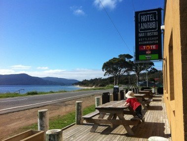 Bruny Hotel - Palm Beach Accommodation 2