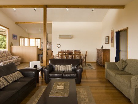 Port Arthur Escapes - Wallaby Lodge - Palm Beach Accommodation 2
