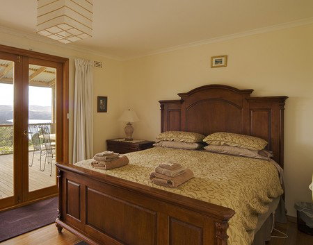 Port Arthur Escapes - Wallaby Lodge - Palm Beach Accommodation 4