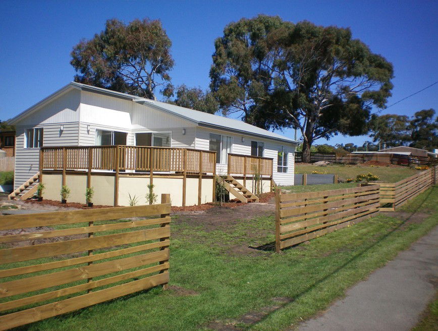 Austins Ferry TAS Palm Beach Accommodation