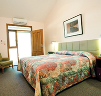 Gundaroo Colonial Inn - Palm Beach Accommodation