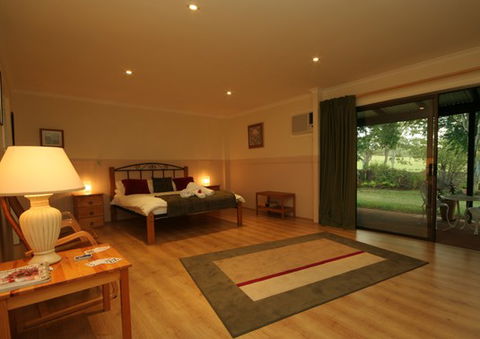 Lagoon Pocket Bed And Breakfast - Palm Beach Accommodation 1