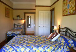 Amamoor Lodge - Palm Beach Accommodation 2
