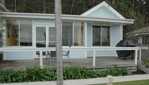 A Lake House At Burrill Lake - Palm Beach Accommodation 5