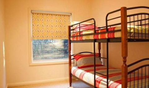 Akame - Palm Beach Accommodation 3