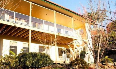 Akame - Palm Beach Accommodation 5