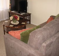 Bluebell Cottage - Palm Beach Accommodation