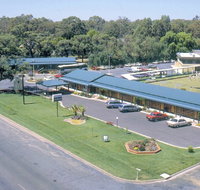 Deniliquin Country Club Motor Inn - Palm Beach Accommodation