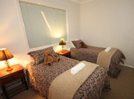 Central Court Apartments - Palm Beach Accommodation 2