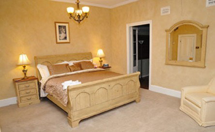 Ms. - Palm Beach Accommodation 3