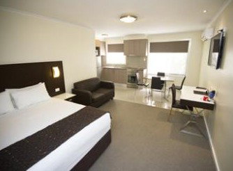 Mercure Wagga Wagga - Palm Beach Accommodation 2