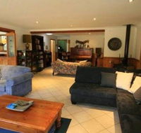Adams Peak Retreat - Palm Beach Accommodation