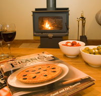 Bingle Tree Retreat - Palm Beach Accommodation