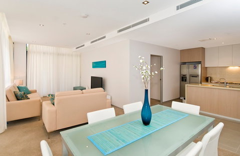 Ambience On Burleigh Beach - Palm Beach Accommodation 2