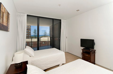 Ambience On Burleigh Beach - Palm Beach Accommodation 4