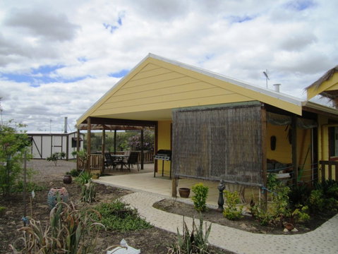 Lavendale Farmstay And Cottages - Palm Beach Accommodation 3