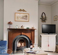 Lemonade Creek Cottages Lorne - Palm Beach Accommodation